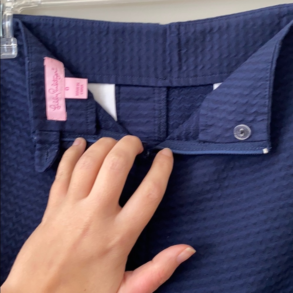 Lilly Pulitzer Scalloped Navy Shorts - Picture 3 of 5